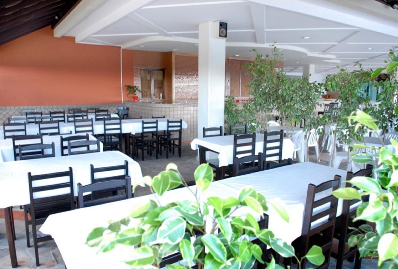 Porto Real Suites Mangaratiba Exterior photo